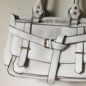 [Le Chateau] Purse